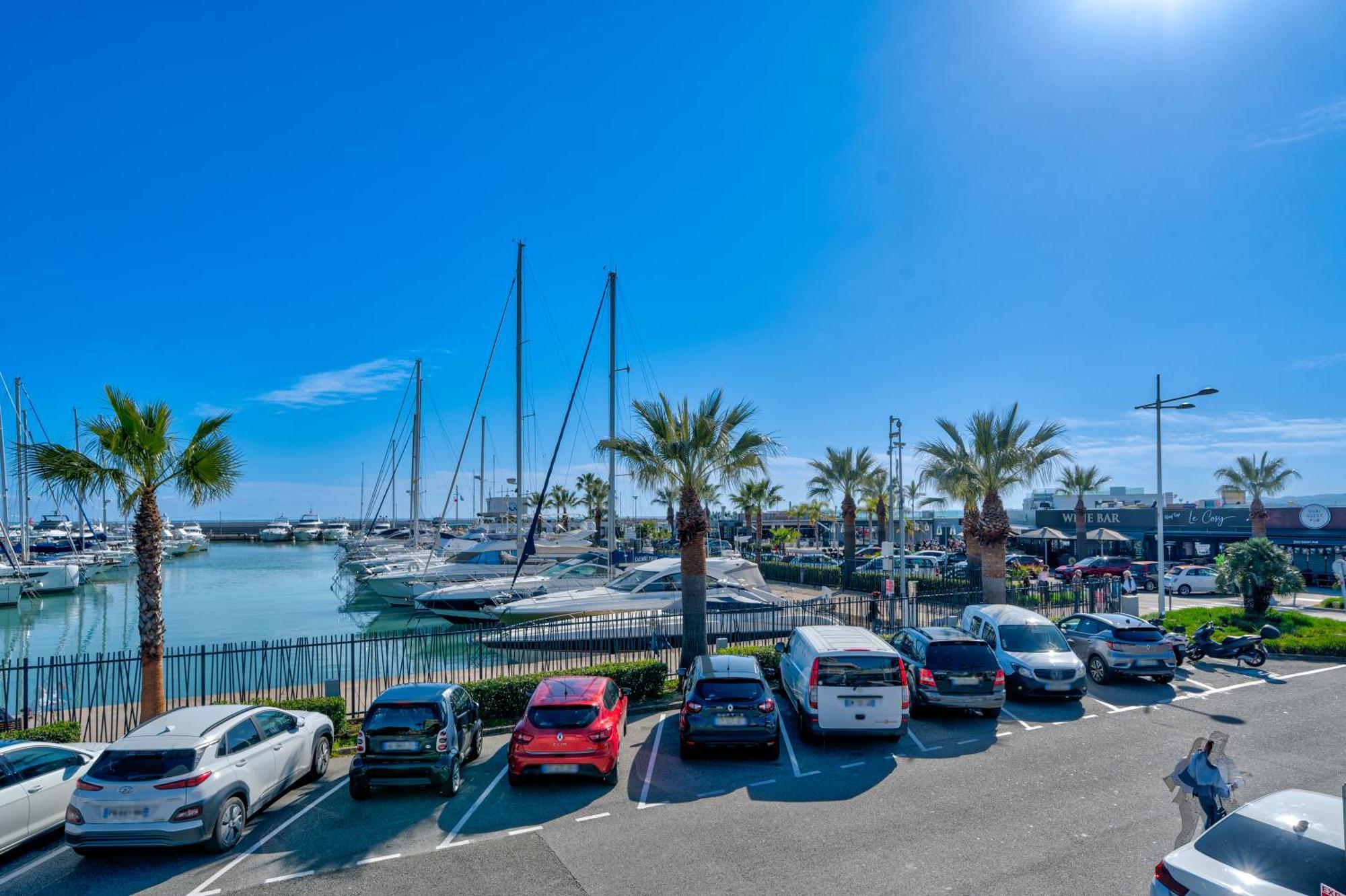 Magnifique 2 Pieces Vue - Parking Proche *